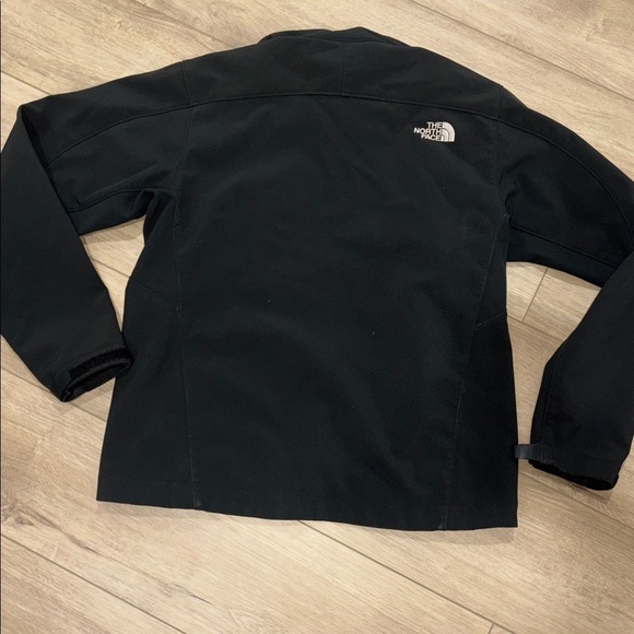 The North Face Men's Black Apex Barrier Soft Shell Jacket size small - Picture 6 of 6